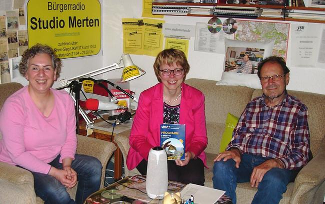 Im Studio Merten (v.l.): Verena Salber, Annemarie Schwartmanns und Otto Ganser. Foto: Studio Merten