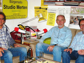 Im Radio Studio Merten (v. l.): Gerald Löhrer, Martin Riedel und Otto Ganser. Foto: Studio Merten 